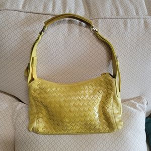 Sabrina Scala basket weave purse with adjustable strap. 6x10.